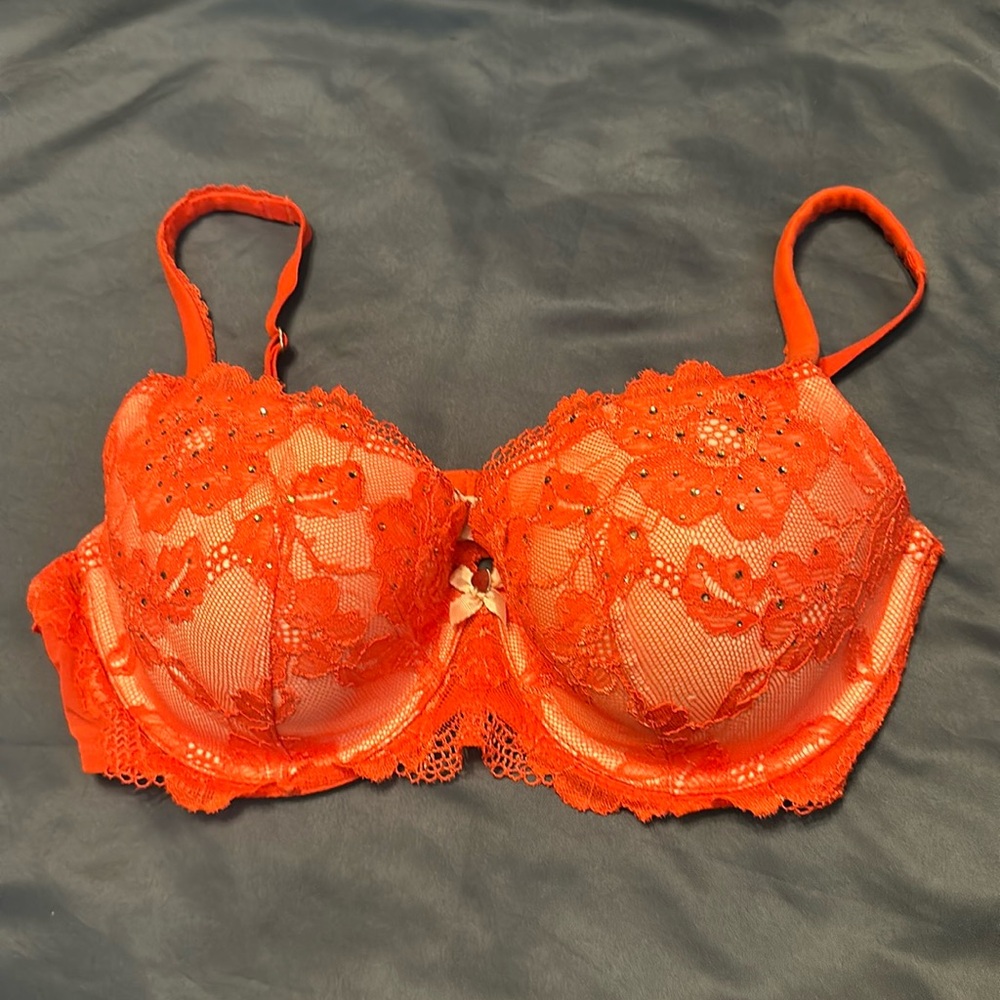 Victoria’s Secret lace bra